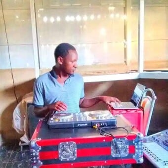 Selector Kenny Yala