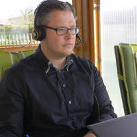 Betriebswirtschaftslehre: berufsbegleitend und online studieren by HAWK Radio