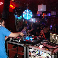 AxWax B2B Sammy B-Side - Live @ DopeyDaze NYE 2010 by AxWax