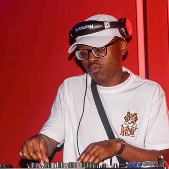 Themba Zewu Phatholi