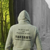 Zu Spät Um Pessimist Zu Sein! by Tanzamt!