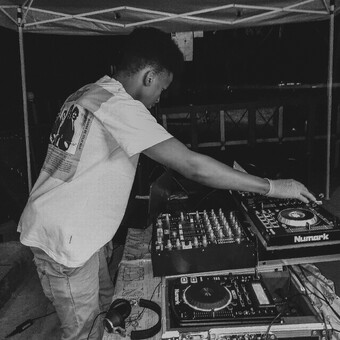 𝕯𝕵 𝕽𝖆𝖜𝖗𝖞