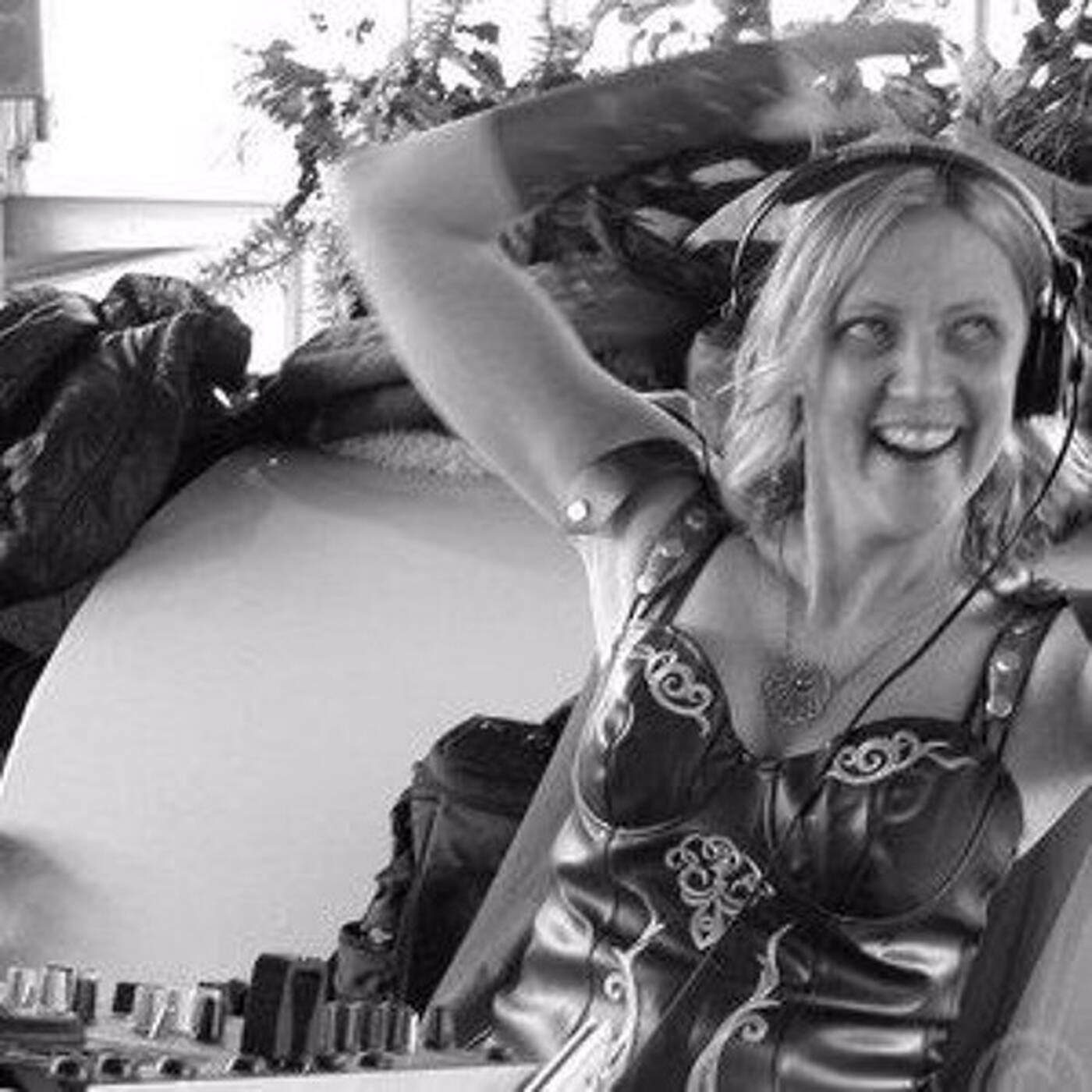 MISSY D - RADIOACTIVEFM - 1 JUNE 2016 - PHATTAGE! episode artwork