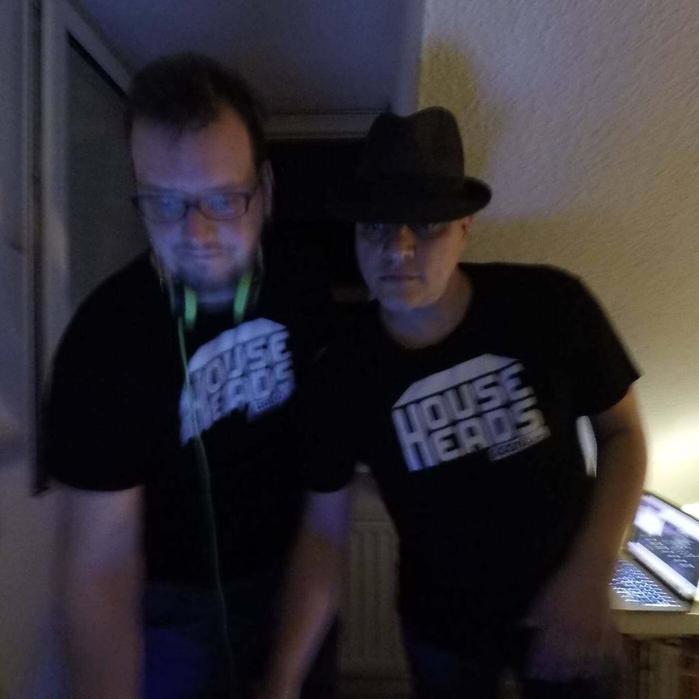 Theez Germans LIVE in Hanover Maschseefest warm-up @ Edith Party part 1 episode artwork