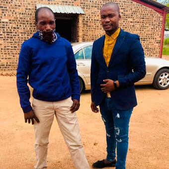 Hlompho Bow
