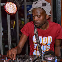 Uwrongo (Sammy Gee DJ Deeper Tech Mix) by Sammy Gee DJ