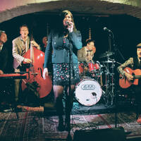 Vintage lindyhop jazzband in Great Gatsby Style