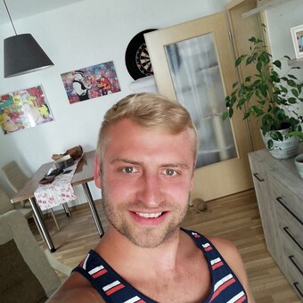 Sebastian K&Atilde;&frac14;ster