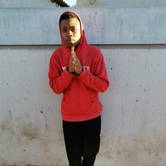 Mzw&aacute;&ntilde;d&iacute;l&eacute; K&iacute;ll&oslash;r Mlangeni