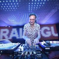 GOGO Music Radioshow #851 - Ralf GUM (Thu 3 Mar 2022) by Urban Movement Radio
