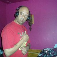 In the mix some where in london....old school RnB and hip hop..... by dj mr blue