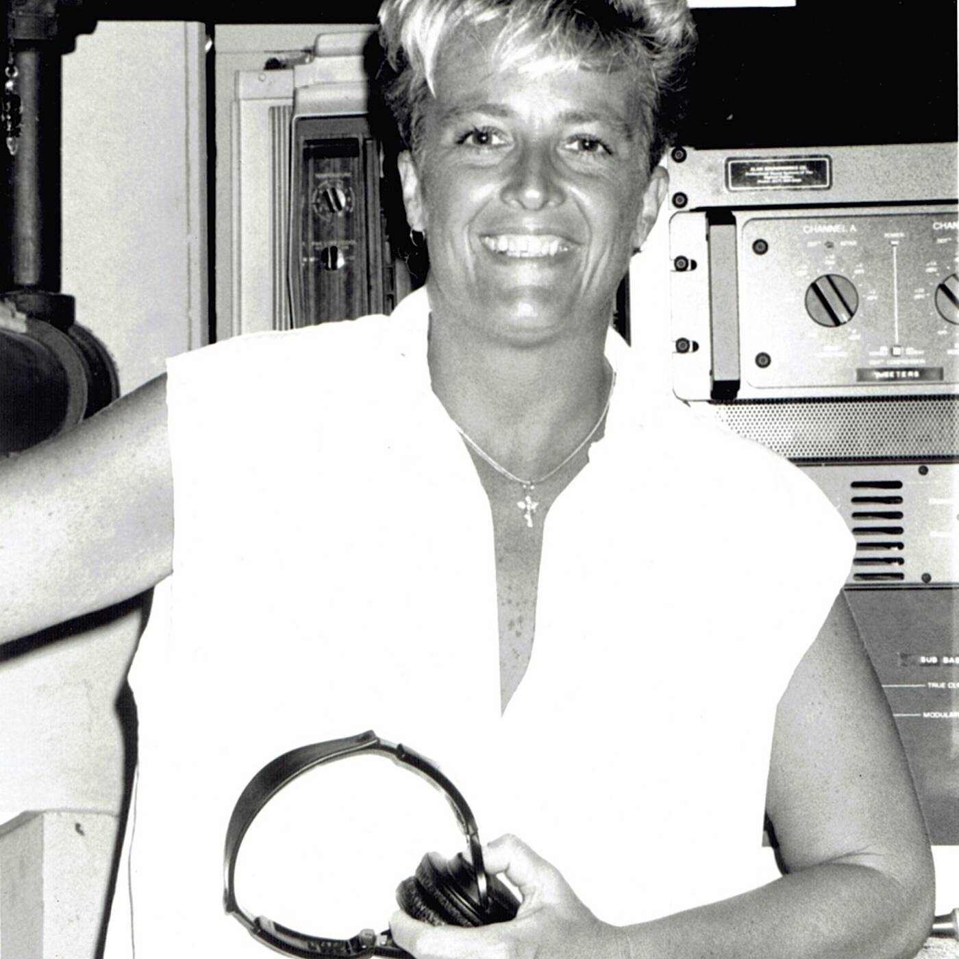 DJ Wendy Hunt - Wendy Goes Deep 8-12-98 (Jim Hopkins Remaster) episode artwork