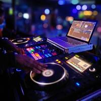 djheavyheat double trouble deep house home invasion party by The Nairobi Hype VibeZone(1920)Radio show