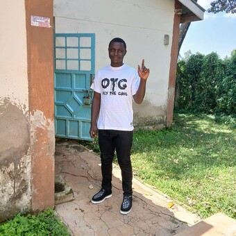 G&ecirc;&ntilde;&euml;r&aring;ll&iuml; Mkuu