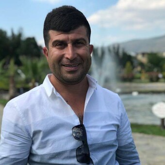 Ali G&uuml;le&ccedil;