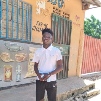 J&oacute; Zada's Luso