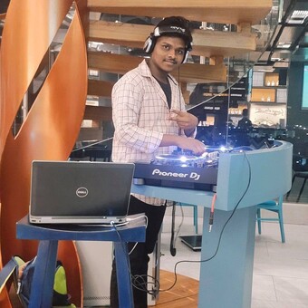 D&eacute;&ecirc;j&atilde;y S&atilde;m