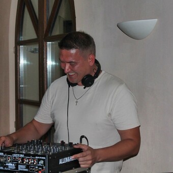 Mike Minne "official"