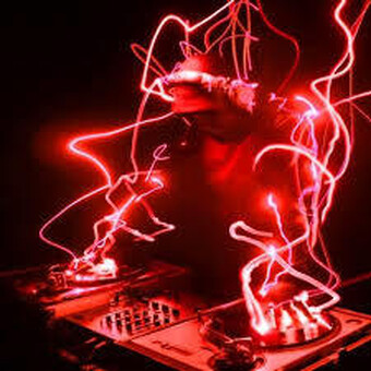 Bas Koster (DJ-ReTsoK)