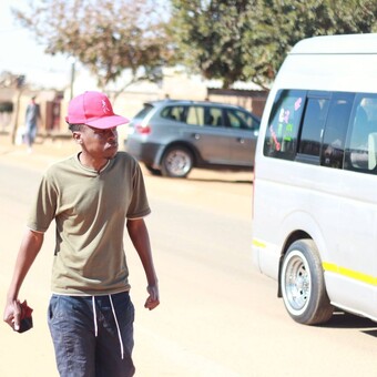 Sbusiso Mahoota KaZwide