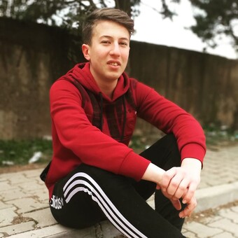 Veysel Tomas