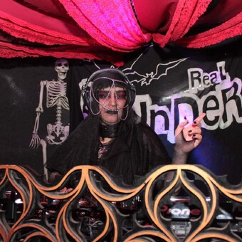 DJ Cr&iacute;ptica