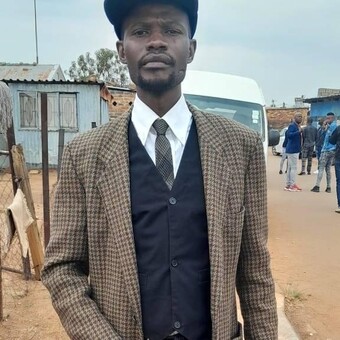Olothando Wiseman Ntsikelelo Landu