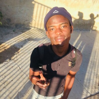 Urboii Mbiimboh Biieysow