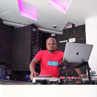 SELECTOR MIKE KENYA