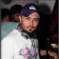 Gülşen - Bir İhtimal Biliyorum (Serkan YULUK Remix) by Kinia