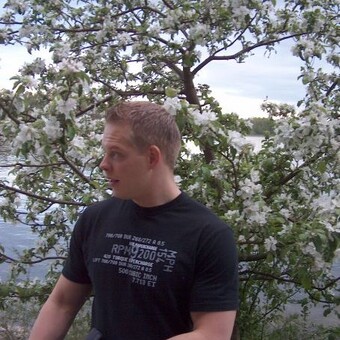Bj&Atilde;&para;rn Broberg
