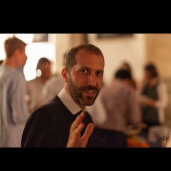 "Gratis" (p. Nicola Commisso CO)