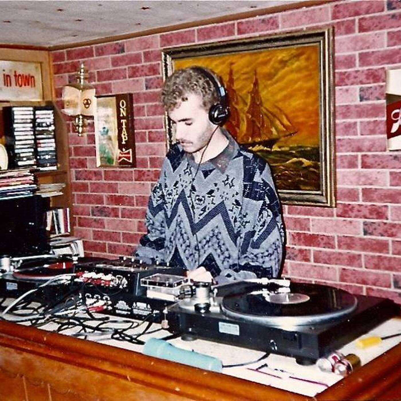 Cris Vangel's House Vinyl Classics DOPE Mix on CRIB RADIO - January 24, 2020 episode artwork