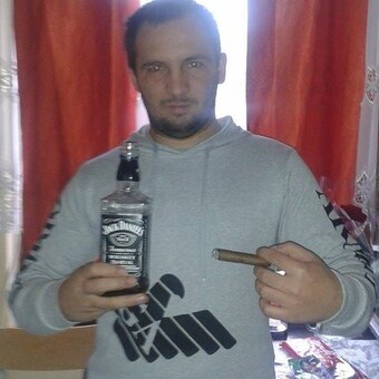 L&aacute;szl&oacute; Kosztics