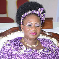 FEMME DE GRACE: Tu seras une couronne éclatante d'un turban royal [02] by Radio Espoir