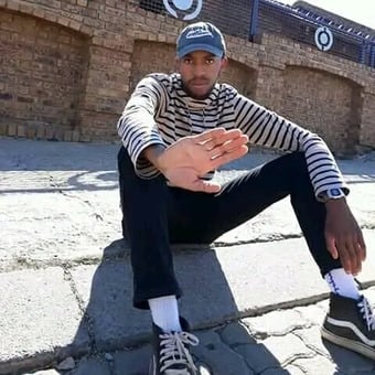 Mxolisi Sibanda AVib&egrave;