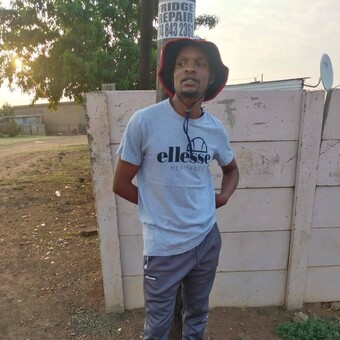 Lebogang Dennis Mnyakeni
