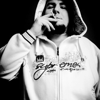 Marek Kundr&aacute;t