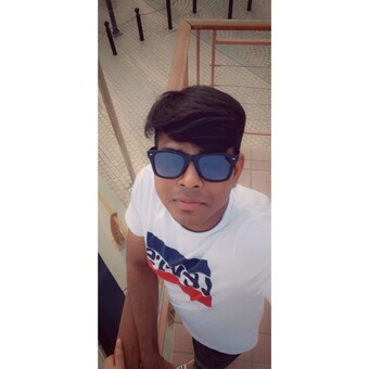 Rupesh D&aacute;mőd&aacute;ŕ RE