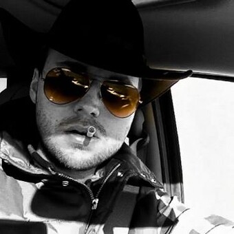 Stephen Tracer Thomas Castle