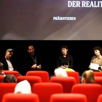 DOXSRUHR Festivalpodcast 2025: Paneltalk "Caring for friction" 31.10.25 endstation.kino Teil 2 by Freund*innen der Realität