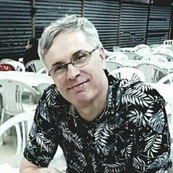 S&iacute;lvio Perroni