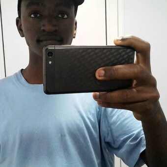 Alex Mugi