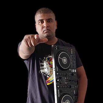 DjSimz Simeon Pillay