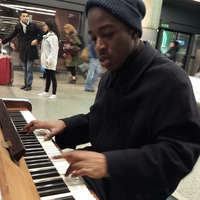 Efe Ikeuseu aka FX, on piano at St Pancras Station, London, 30 Dec 2016 (raw audio) by spigelsound
