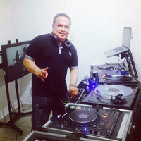 DJ Victor Cervantes 4 hours of 90s music Mix by DJ Victor Cervantes