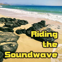 Riding The Soundwave 18 - Back to Fuerteventura by Chris Lyons DJ