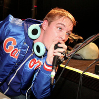 Diplo shouts out DJ Real Juicy for being the crunkest DJ the white folks got by DJ Real Juicy