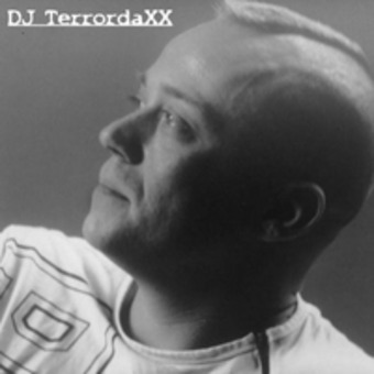 FirestormX vs DJ TerrordaXX