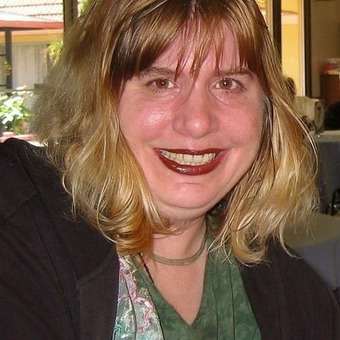 Julie Karnes